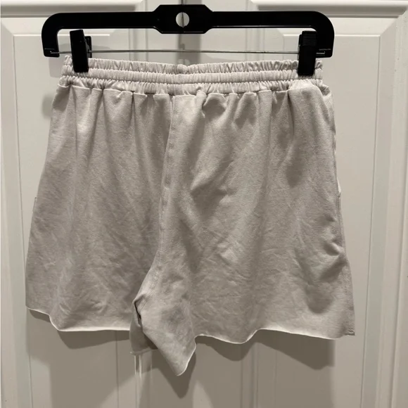Vuori Boyfriend Short
Size XSmall - Picture 3 of 6